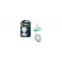 TOMMEE TIPPEE TTP43348420 Smoczek uspokajający BREAST LIKE GLOW 06-M 2pak