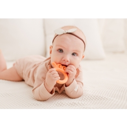GILIGUMS GG 50181 Gryzak Ośmiornica Baby brzoskwiniowy