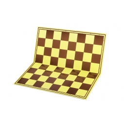 Szkolny zestaw szachowy (figury plastikowe + szachownica tekturowa składana)