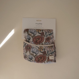 Mushie Śliniak z Długim Rękawem – Retro Flowers