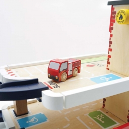 Garaż zabawka straży pożarnej i ratownictwa Le Toy Van