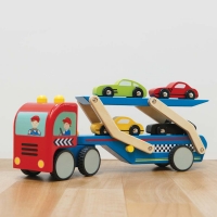 Drewniana laweta z samochodami wyścigowymi Le Toy Van